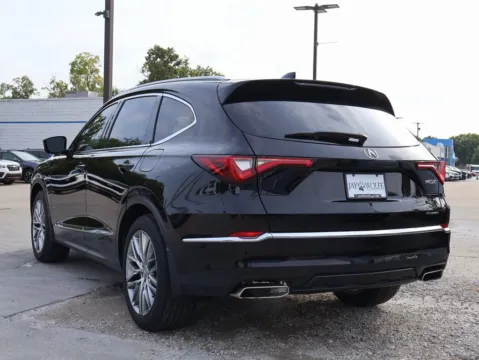 More photos of 2022 Acura MDX w/Advance Package at Jay Wolfe Honda, MO