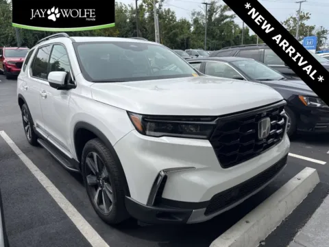 White 2023 Honda Pilot Elite for sale in Kansas City, MO