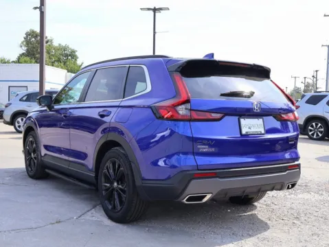 More photos of 2023 Honda CR-V Hybrid Sport Touring at Jay Wolfe Honda, MO