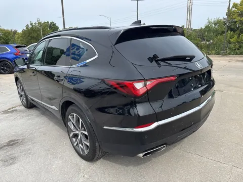 More photos of 2023 Acura MDX w/Technology Package at Jay Wolfe Honda, MO
