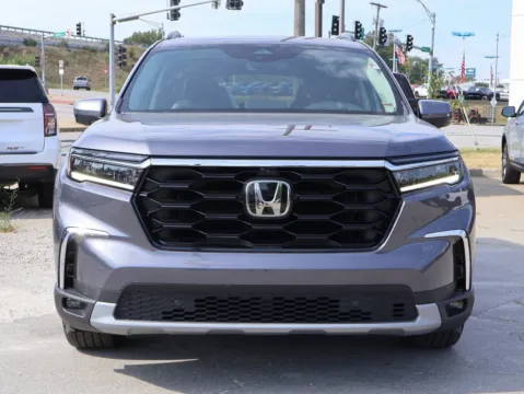 Photos of 2023 Honda Pilot Elite for sale in Kansas City, MO at Jay Wolfe Honda