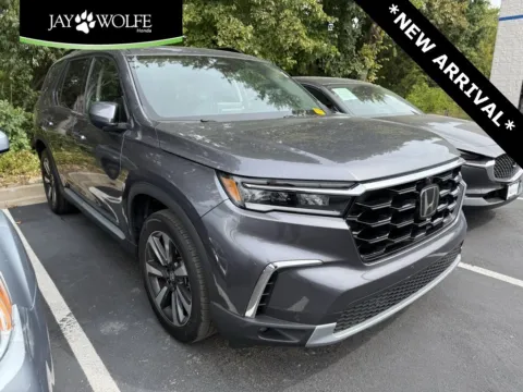 Gray 2023 Honda Pilot Elite for sale in Kansas City, MO