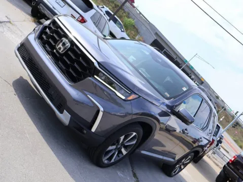 Another view of 2023 Honda Pilot Elite for sale in Kansas City, MO at Jay Wolfe Honda