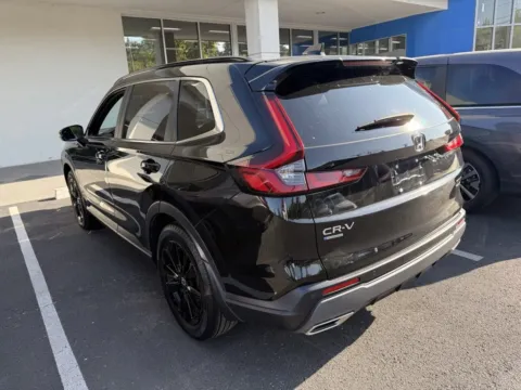 More photos of 2023 Honda CR-V Hybrid Sport Touring at Jay Wolfe Honda, MO