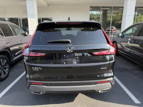 More photos of 2023 Honda CR-V Hybrid Sport Touring at Jay Wolfe Honda, MO