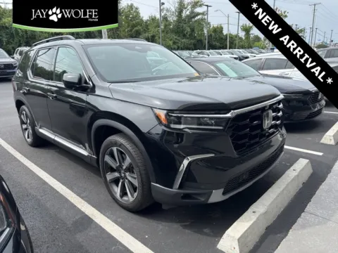 Black 2023 Honda Pilot Elite for sale in Kansas City, MO