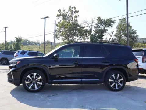 More photos of 2024 Honda Pilot Elite at Jay Wolfe Honda, MO