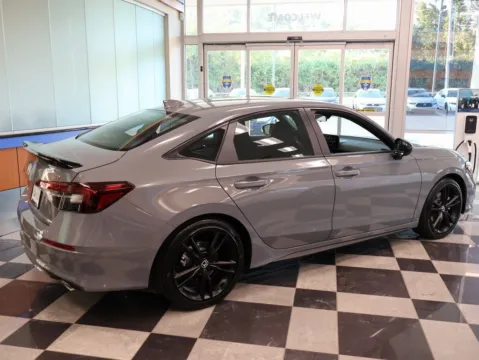 More photos of 2026 Honda Civic Si at Jay Wolfe Honda, MO