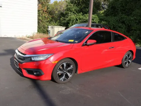 More photos of 2017 Honda Civic Coupe Touring at Jay Wolfe Honda, MO