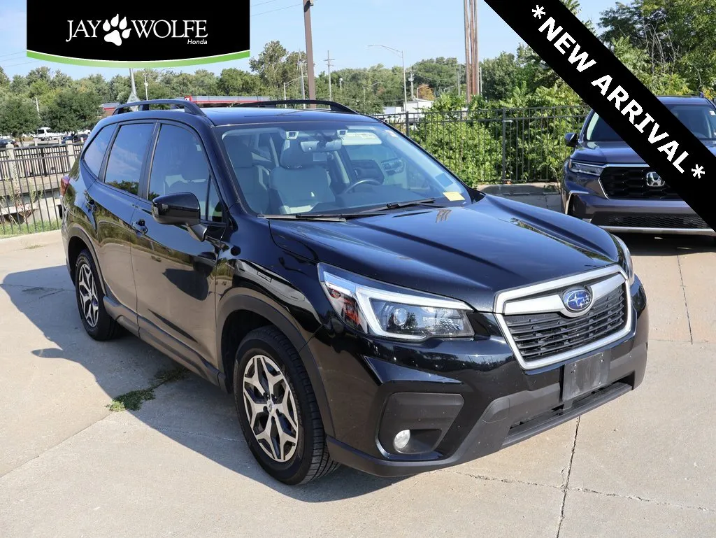 Black 2021 Subaru Forester Premium for sale in Kansas City, MO