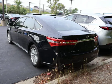 More photos of 2014 Toyota Avalon XLE at Jay Wolfe Honda, MO