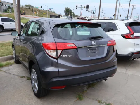 More photos of 2022 Honda HR-V LX at Jay Wolfe Honda, MO