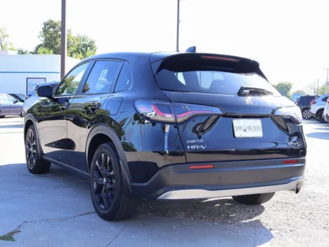 More photos of 2023 Honda HR-V Sport at Jay Wolfe Honda, MO