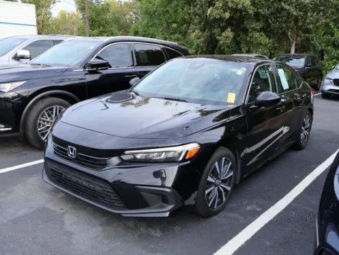 More photos of 2022 Honda Civic Sedan EX at Jay Wolfe Honda, MO