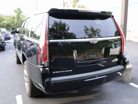 More photos of 2016 Cadillac Escalade Premium Collection at Jay Wolfe Honda, MO