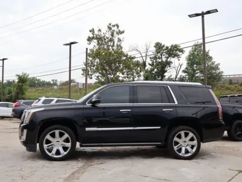 More photos of 2016 Cadillac Escalade Premium Collection at Jay Wolfe Honda, MO