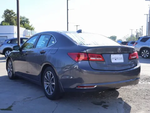 More photos of 2020 Acura TLX w/Technology Pkg at Jay Wolfe Honda, MO