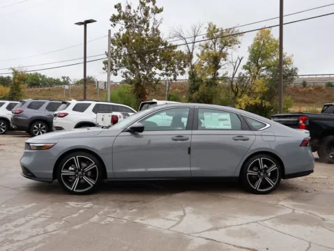 More photos of 2025 Honda Accord Hybrid Sport at Jay Wolfe Honda, MO