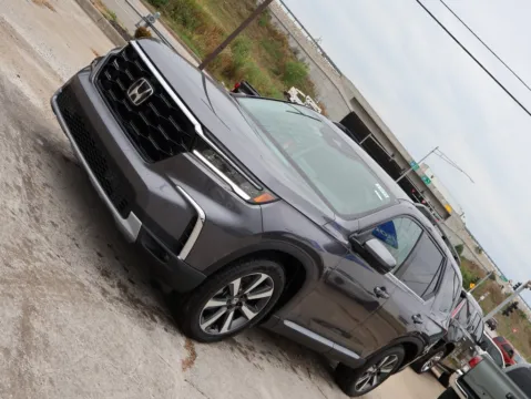 Another view of 2025 Honda Pilot Elite for sale in Kansas City, MO at Jay Wolfe Honda