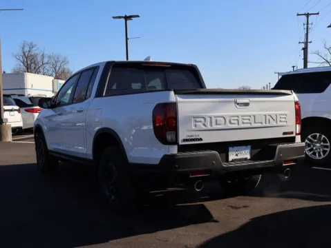 More photos of 2026 Honda Ridgeline TrailSport+ at Jay Wolfe Honda, MO