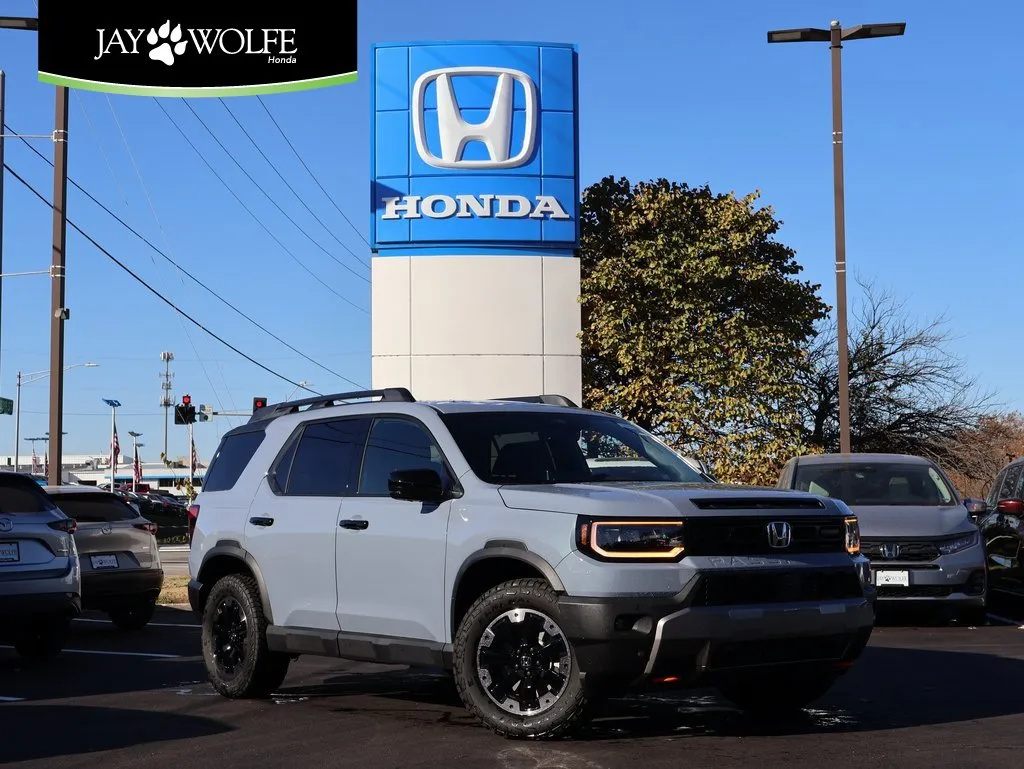 Gray 2026 Honda Passport TrailSport Elite for sale in Kansas City, MO