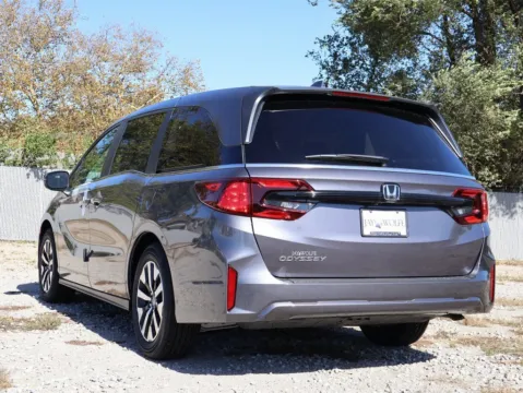 More photos of 2026 Honda Odyssey EX-L at Jay Wolfe Honda, MO