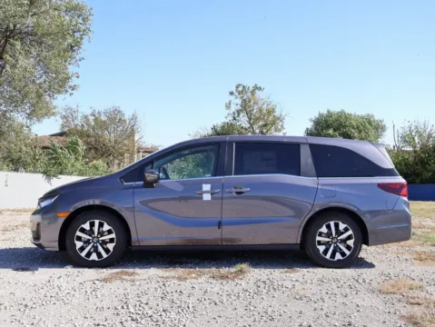 More photos of 2026 Honda Odyssey EX-L at Jay Wolfe Honda, MO