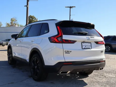 More photos of 2026 Honda CR-V Hybrid Sport Touring at Jay Wolfe Honda, MO