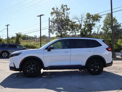 More photos of 2026 Honda CR-V Hybrid Sport Touring at Jay Wolfe Honda, MO