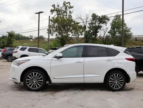 More photos of 2025 Acura RDX w/Advance Package at Jay Wolfe Honda, MO