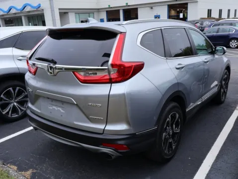 More photos of 2018 Honda CR-V Touring at Jay Wolfe Honda, MO