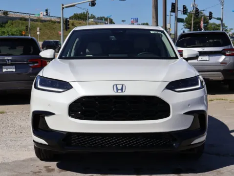 Photos of 2026 Honda HR-V EX-L for sale in Kansas City, MO at Jay Wolfe Honda