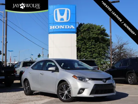 Silver 2016 Toyota Corolla LE Premium for sale in Kansas City, MO