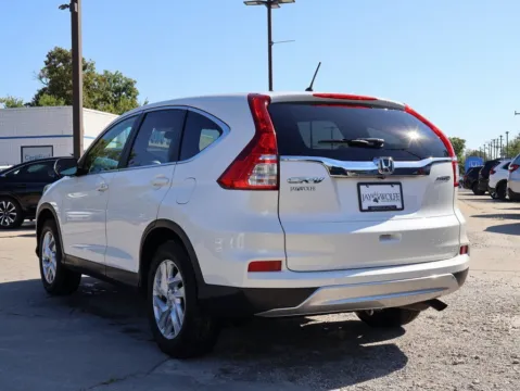 More photos of 2015 Honda CR-V EX at Jay Wolfe Honda, MO