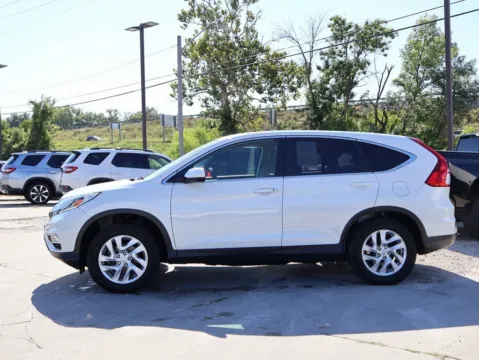 More photos of 2015 Honda CR-V EX at Jay Wolfe Honda, MO