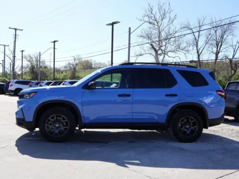 Another view of 2025 Honda Pilot TrailSport for sale in Kansas City, MO at Jay Wolfe Honda