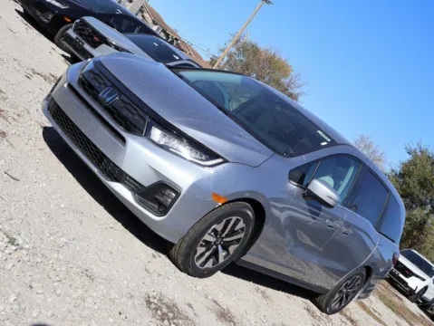 Another view of 2026 Honda Odyssey EX-L for sale in Kansas City, MO at Jay Wolfe Honda