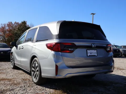 More photos of 2026 Honda Odyssey EX-L at Jay Wolfe Honda, MO
