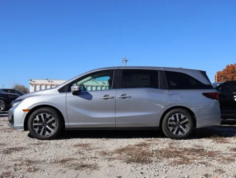 More photos of 2026 Honda Odyssey EX-L at Jay Wolfe Honda, MO