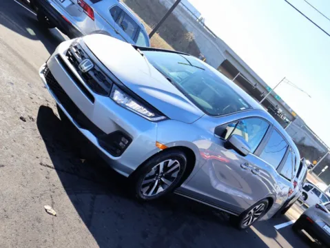 Another view of 2026 Honda Odyssey EX-L for sale in Kansas City, MO at Jay Wolfe Honda
