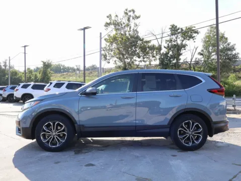More photos of 2022 Honda CR-V EX at Jay Wolfe Honda, MO