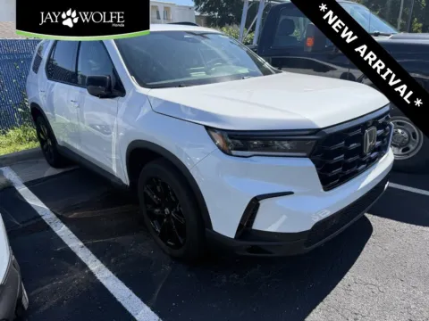 White 2025 Honda Pilot Black Edition for sale in Kansas City, MO