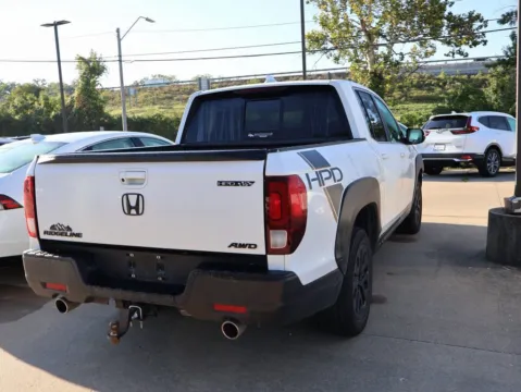 More photos of 2023 Honda Ridgeline RTL at Jay Wolfe Honda, MO