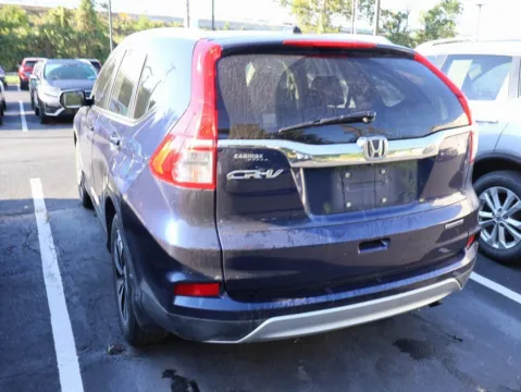 More photos of 2016 Honda CR-V Touring at Jay Wolfe Honda, MO