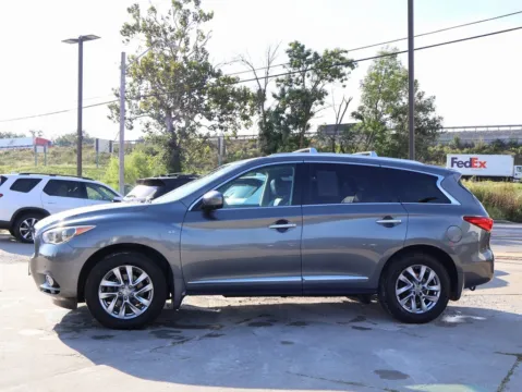 More photos of 2015 INFINITI QX60 at Jay Wolfe Honda, MO