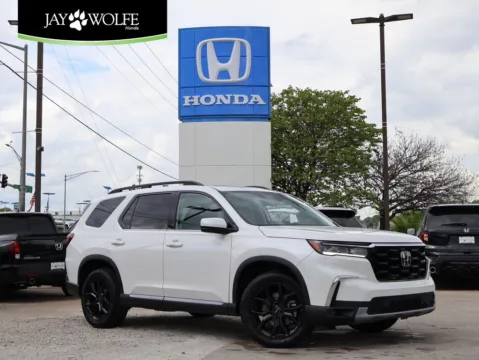 White 2025 Honda Pilot Touring+ for sale in Kansas City, MO