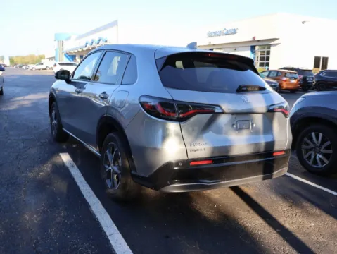 More photos of 2023 Honda HR-V EX-L at Jay Wolfe Honda, MO
