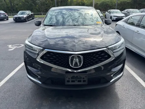 Photos of 2021 Acura RDX w/Technology Package for sale in Kansas City, MO at Jay Wolfe Honda