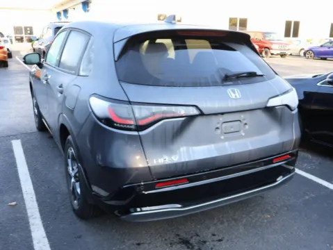 More photos of 2023 Honda HR-V EX-L at Jay Wolfe Honda, MO