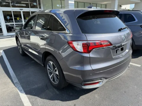 More photos of 2018 Acura RDX w/Advance Pkg at Jay Wolfe Honda, MO